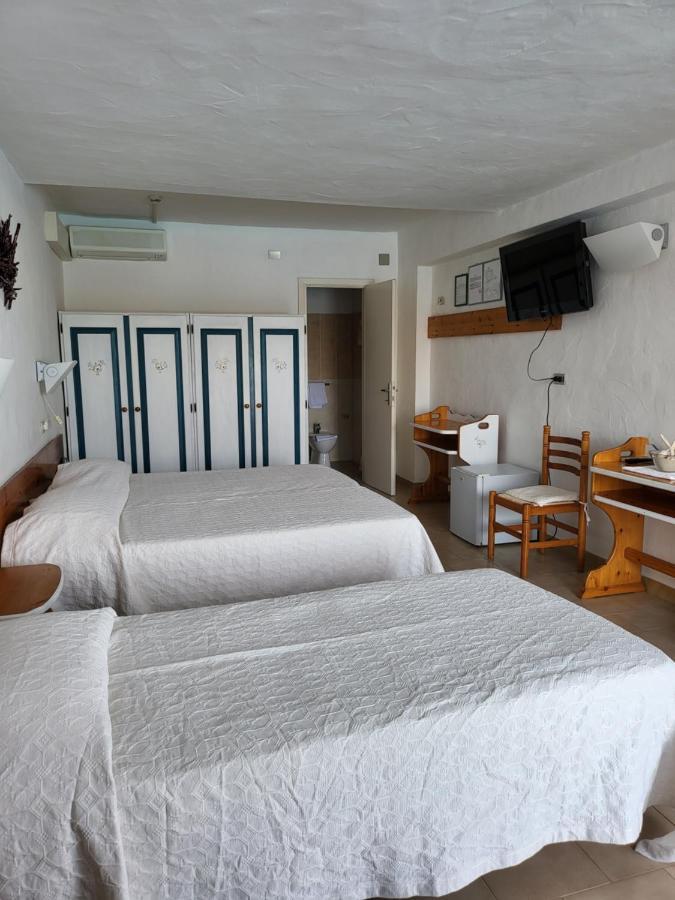 Hotel Olimpia Baja Sardinia Extérieur photo