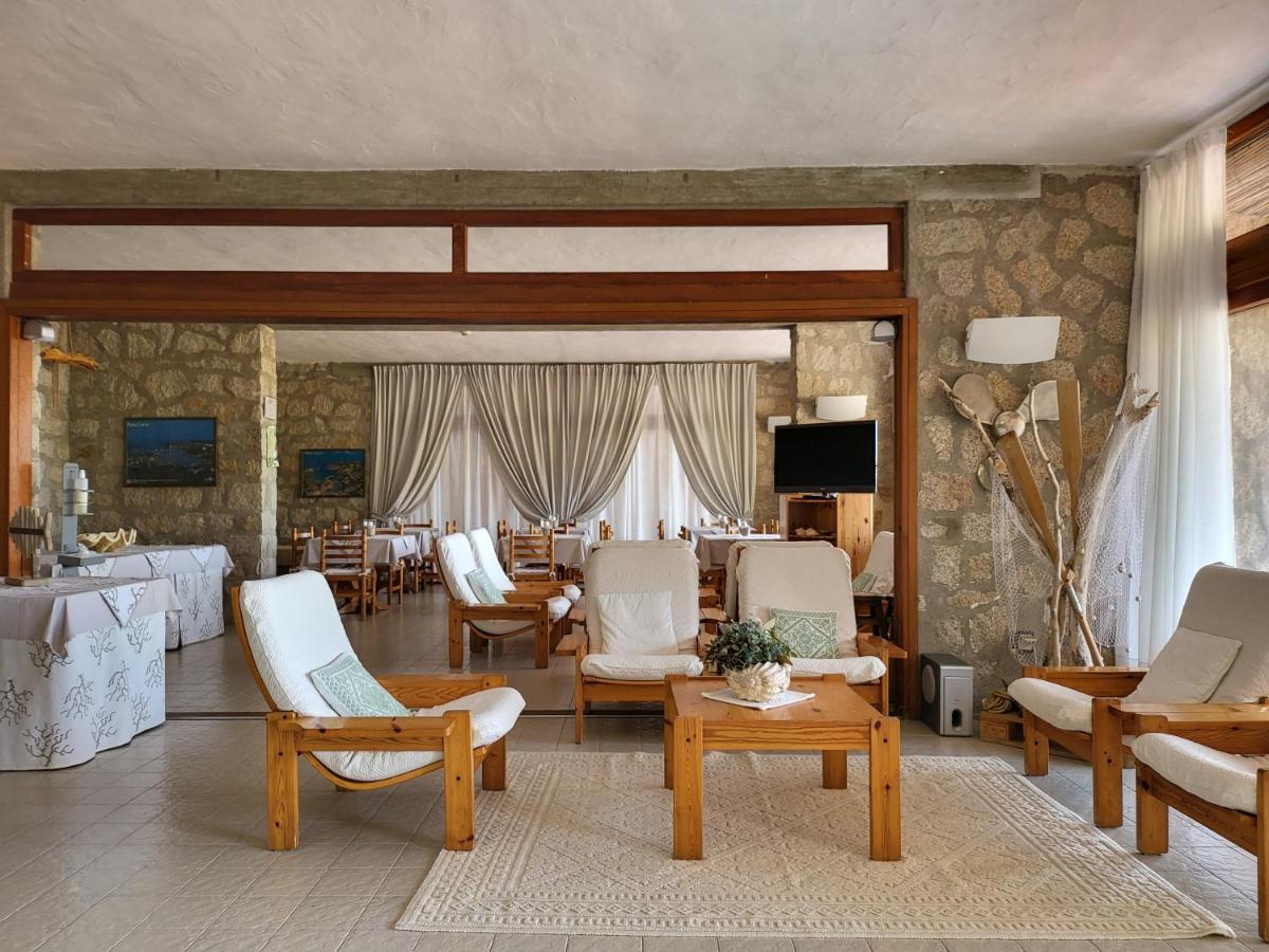 Hotel Olimpia Baja Sardinia Extérieur photo
