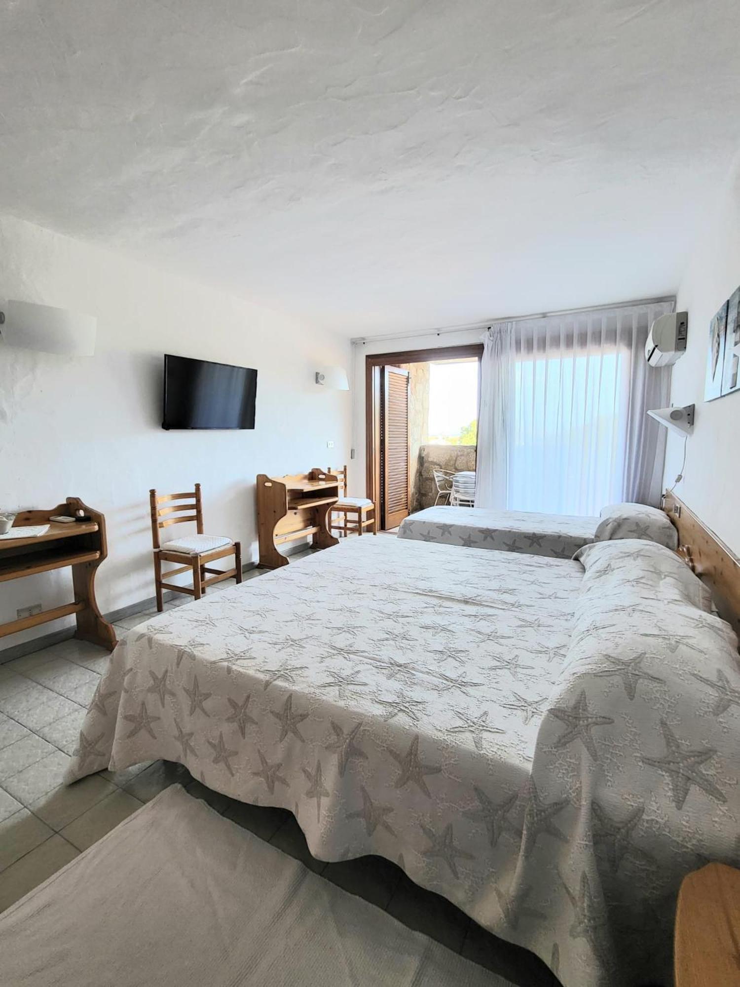 Hotel Olimpia Baja Sardinia Extérieur photo