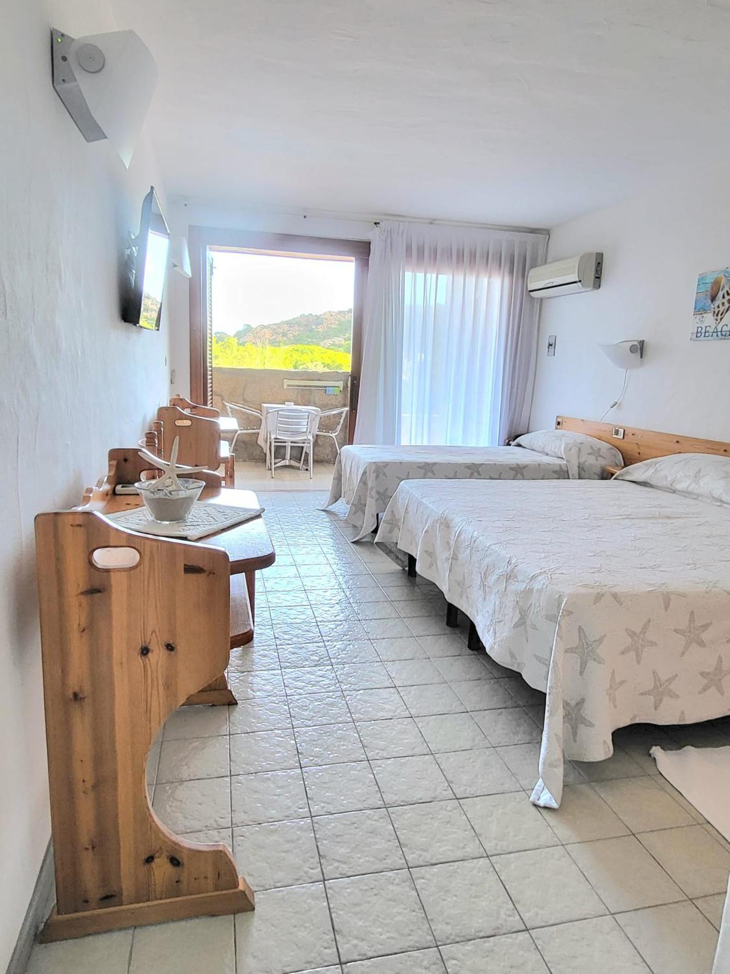 Hotel Olimpia Baja Sardinia Extérieur photo